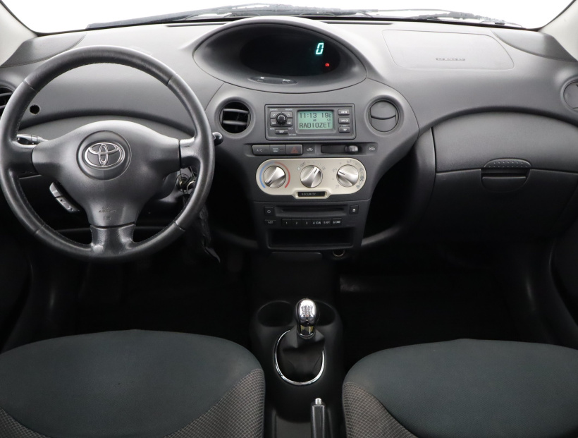 Toyota Yaris, 2005