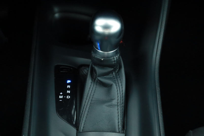 Toyota C-HR, 2017