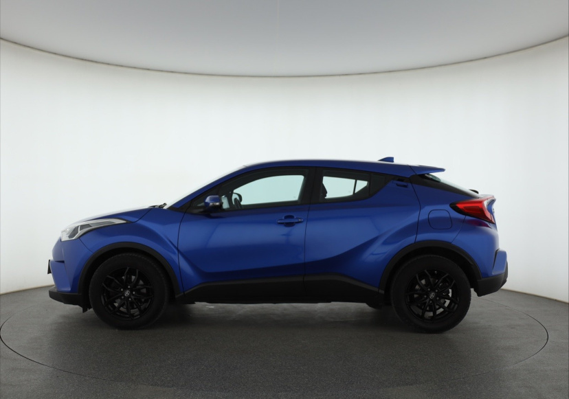 Toyota C-HR, 2017