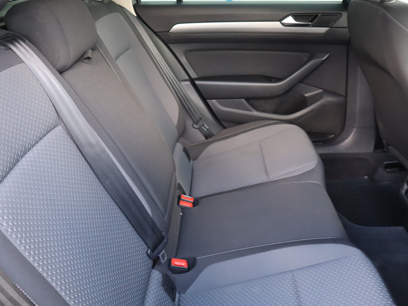 Volkswagen Passat, 2017