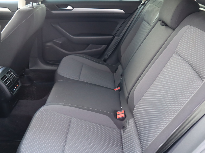 Volkswagen Passat, 2017