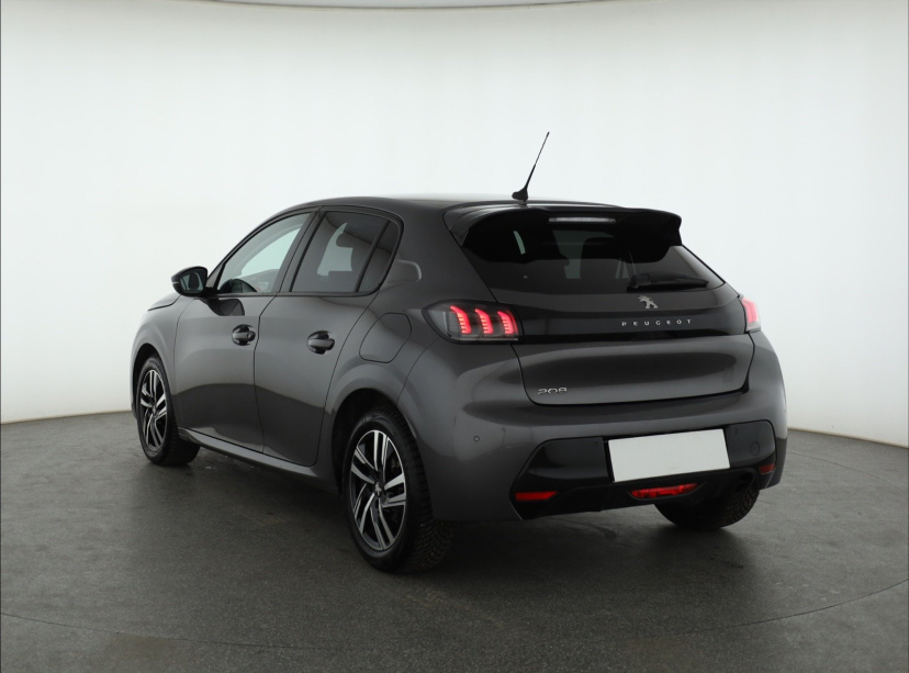 Peugeot 208, 2022