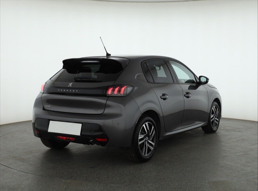 Peugeot 208, 2022