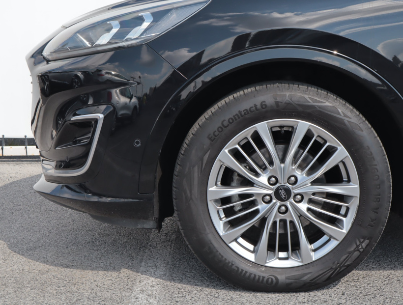 Ford Kuga, 2022