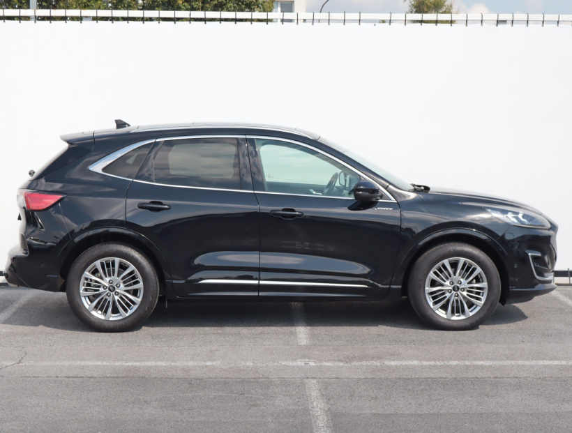 Ford Kuga, 2022