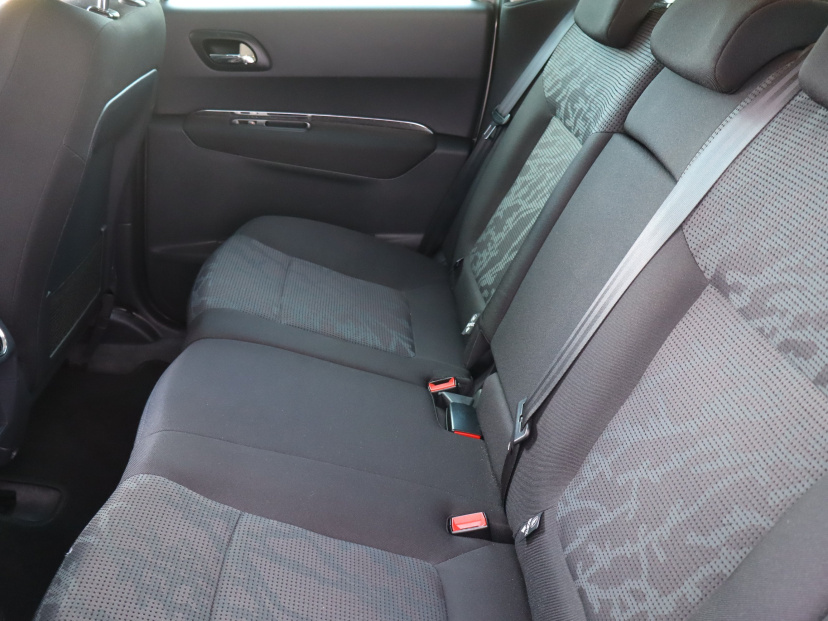 Peugeot 3008, 2011