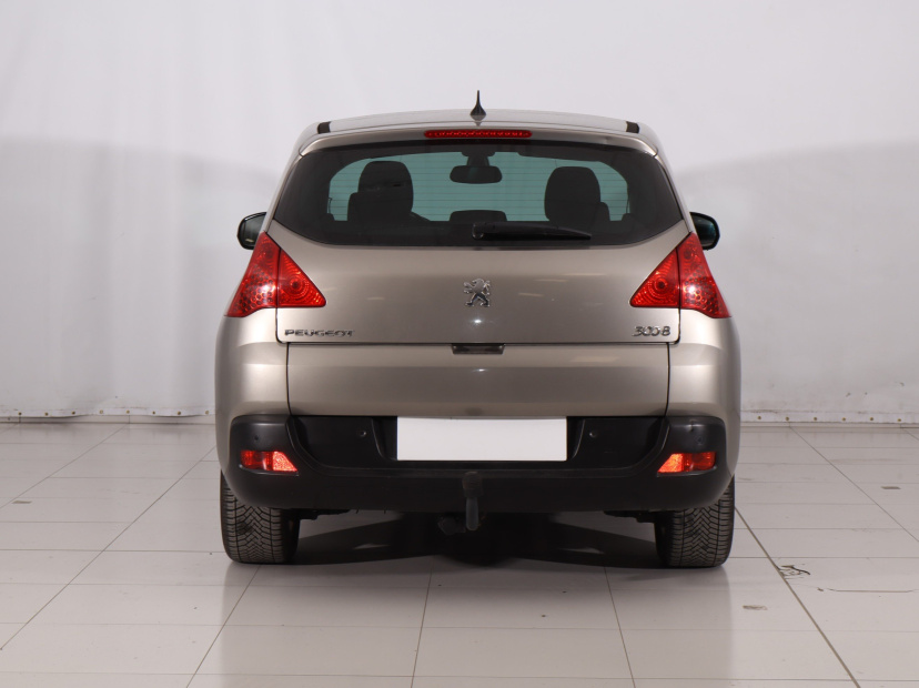 Peugeot 3008, 2011