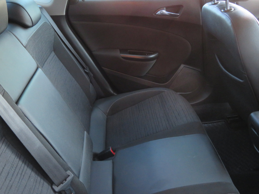 Opel Astra, 2015