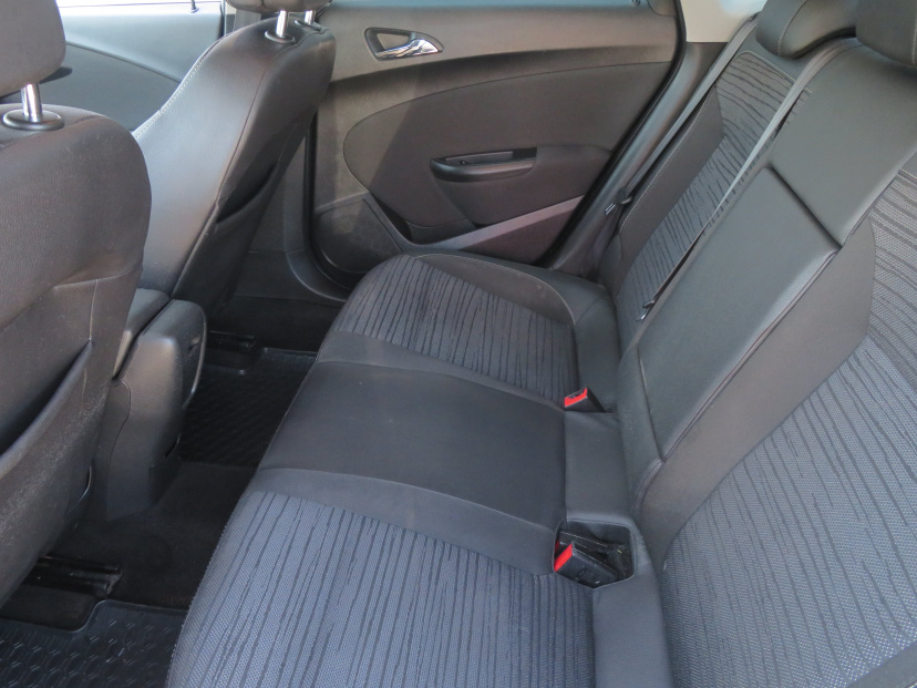 Opel Astra, 2015