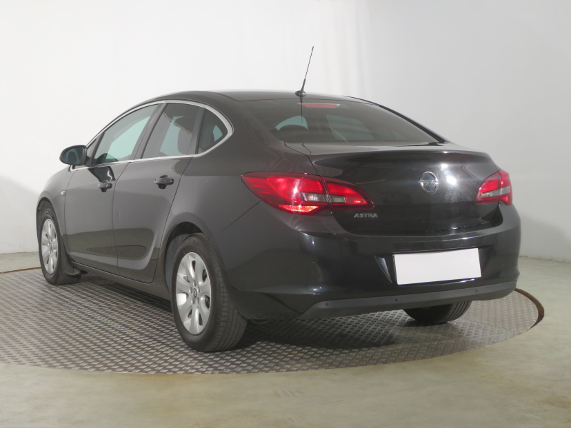 Opel Astra, 2015