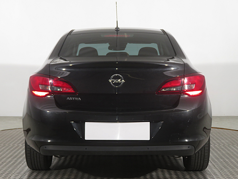 Opel Astra, 2015