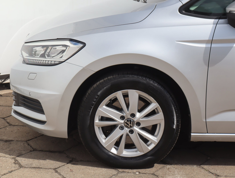 Volkswagen Touran, 2021