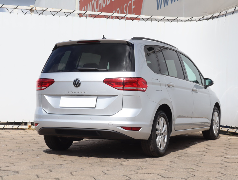 Volkswagen Touran, 2021