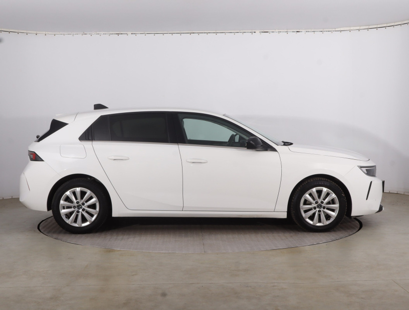 Opel Astra, 2022