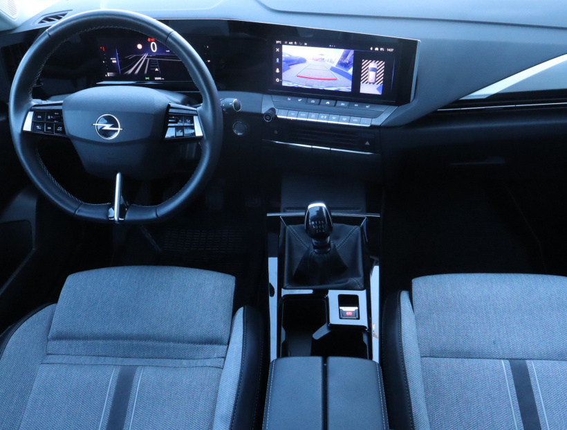Opel Astra, 2022