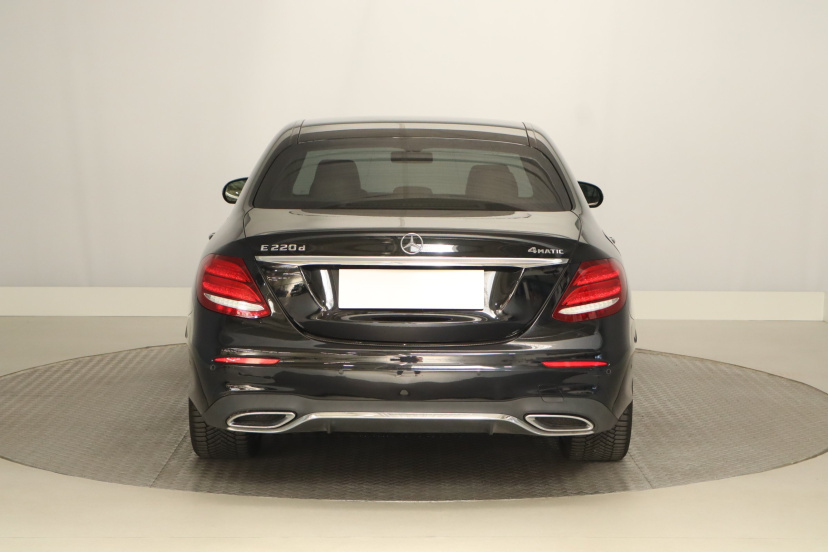 Mercedes-Benz E, 2018