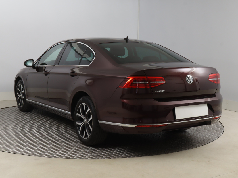 Volkswagen Passat, 2018