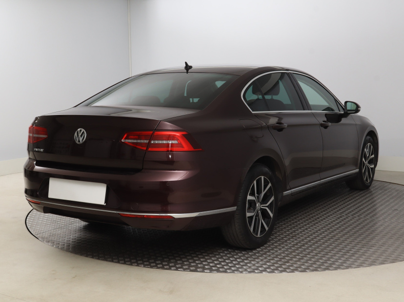 Volkswagen Passat, 2018