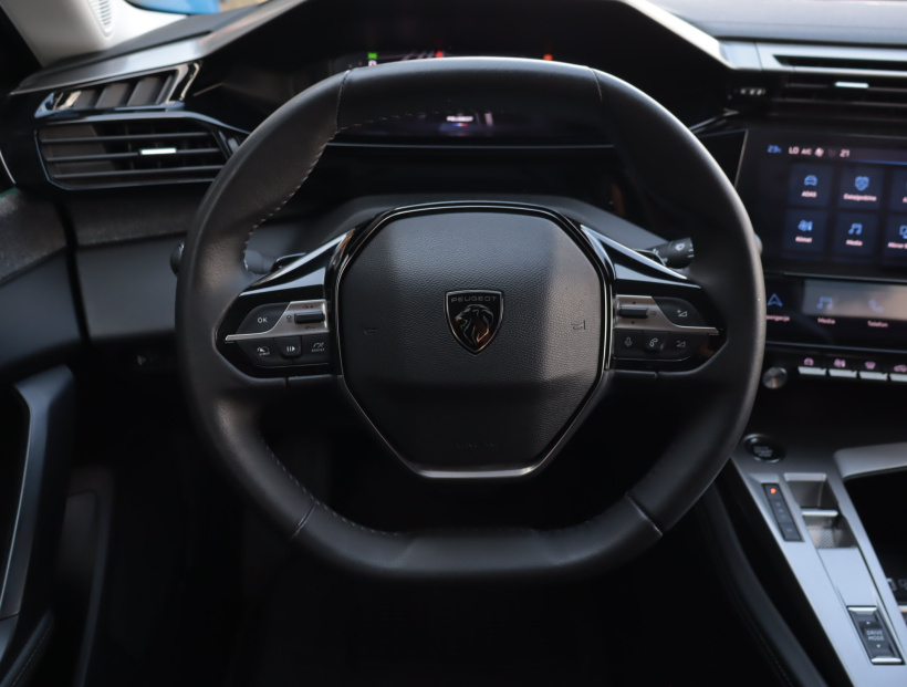 Peugeot 408, 2023