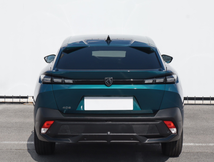Peugeot 408, 2023