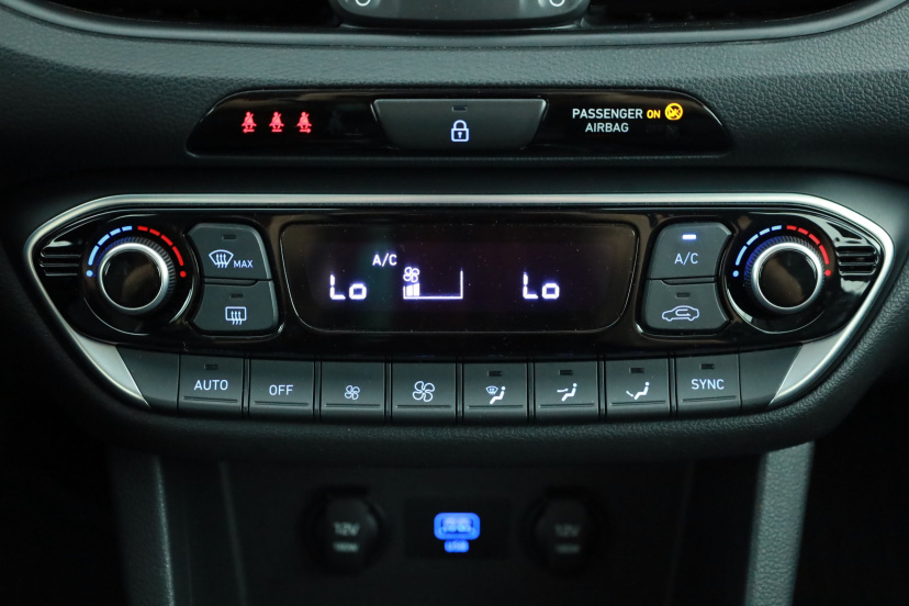 Hyundai i30, 2022