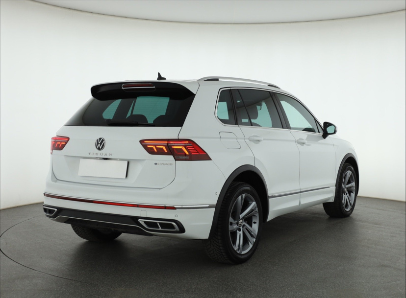 Volkswagen Tiguan, 2022