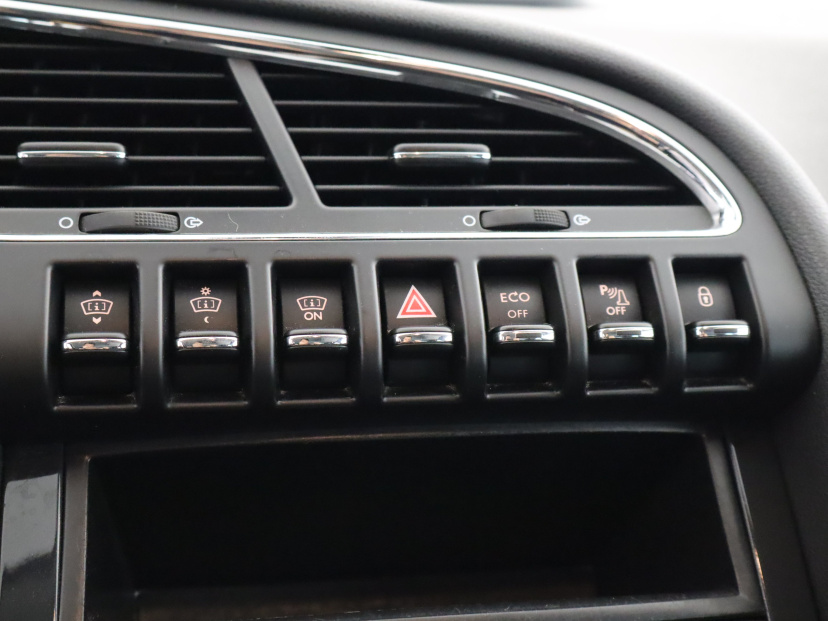 Peugeot 3008, 2014
