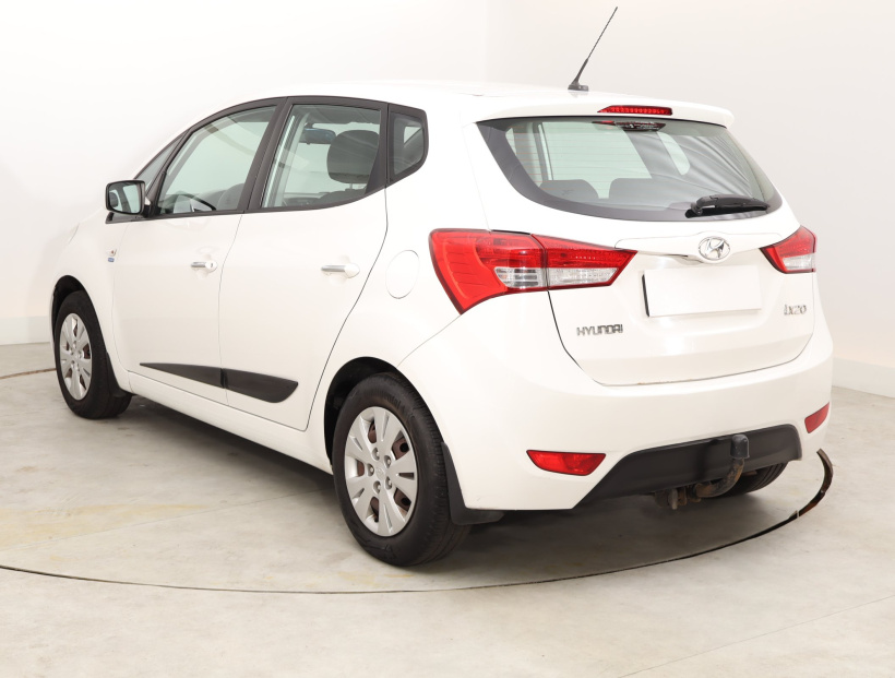 Hyundai ix20, 2011