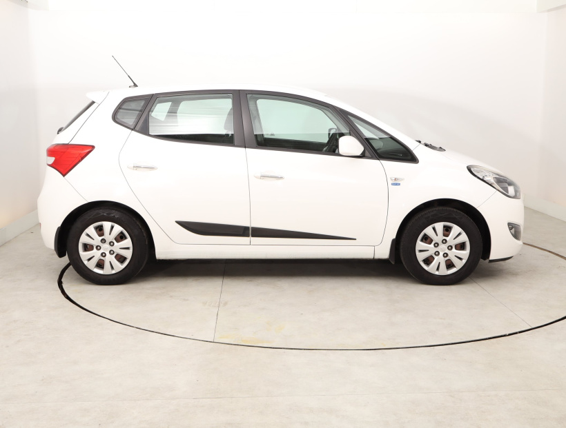 Hyundai ix20, 2011