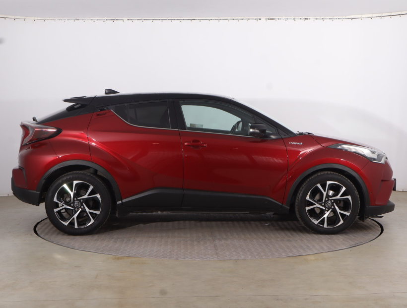 Toyota C-HR, 2019