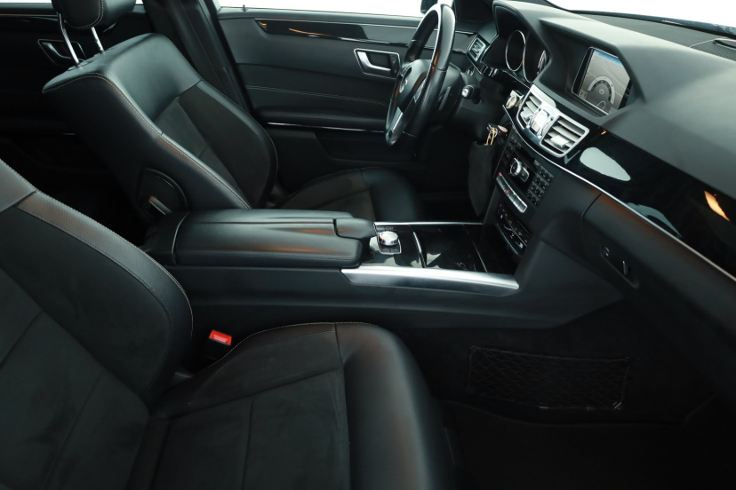 Mercedes-Benz E, 2013