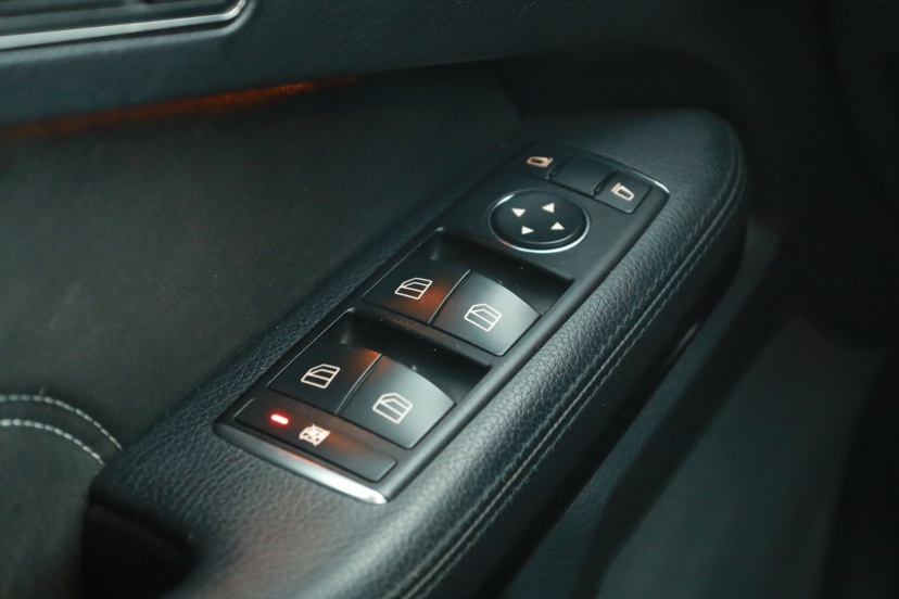 Mercedes-Benz E, 2013