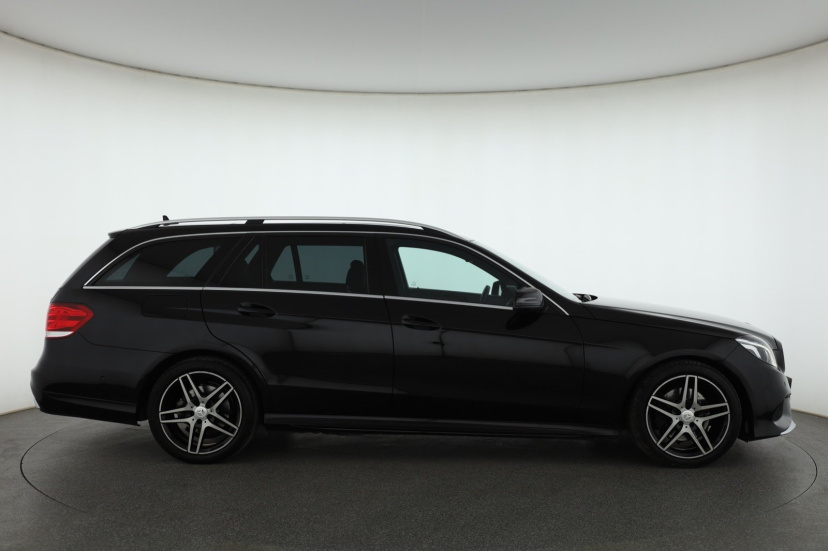 Mercedes-Benz E, 2013
