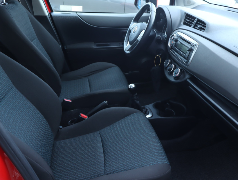 Toyota Yaris, 2012