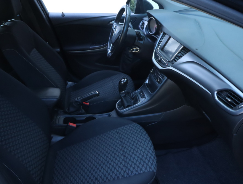 Opel Astra, 2018