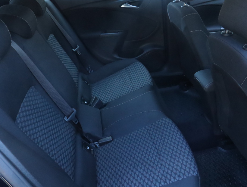 Opel Astra, 2018