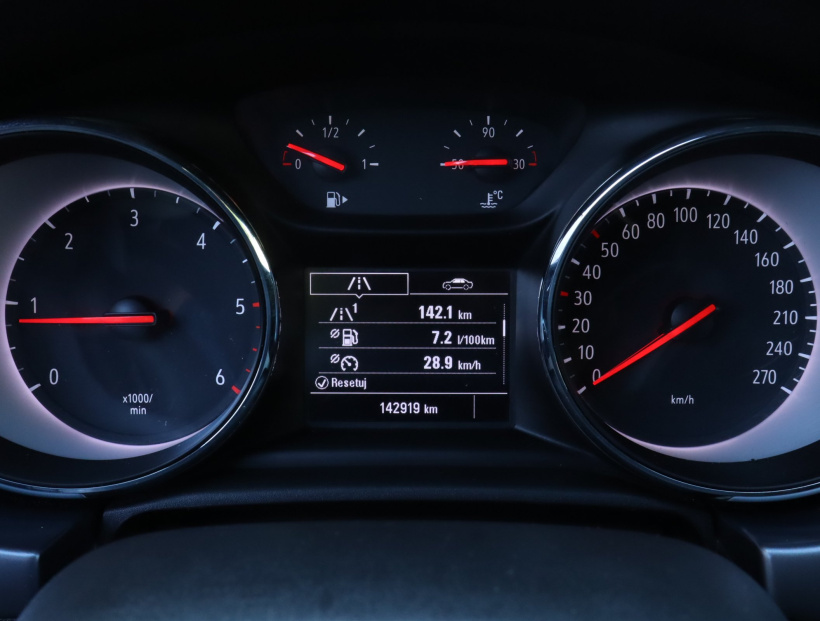 Opel Astra, 2018
