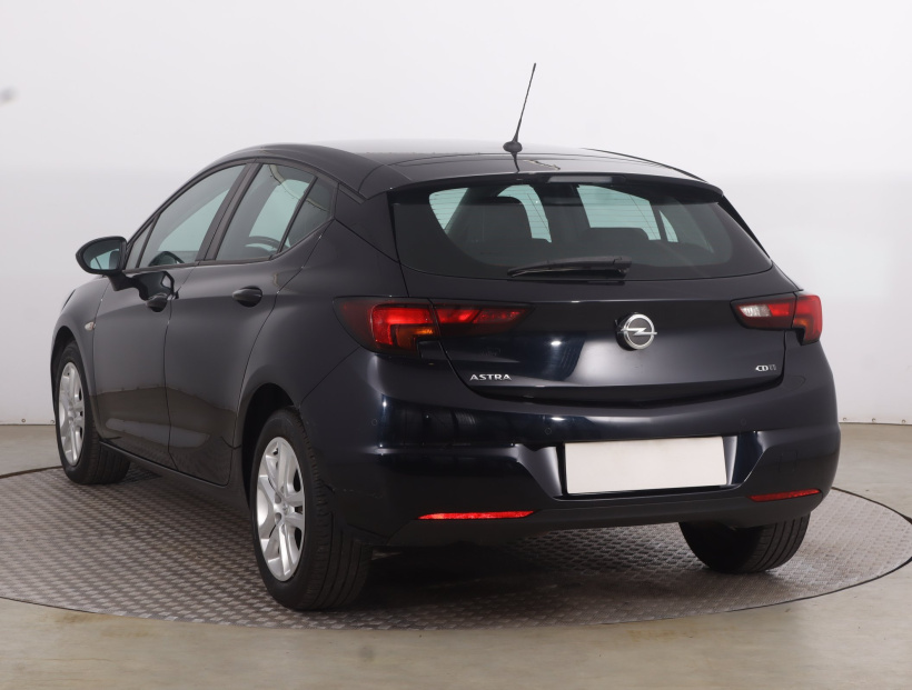 Opel Astra, 2018
