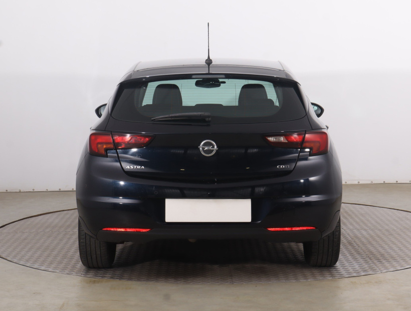 Opel Astra, 2018