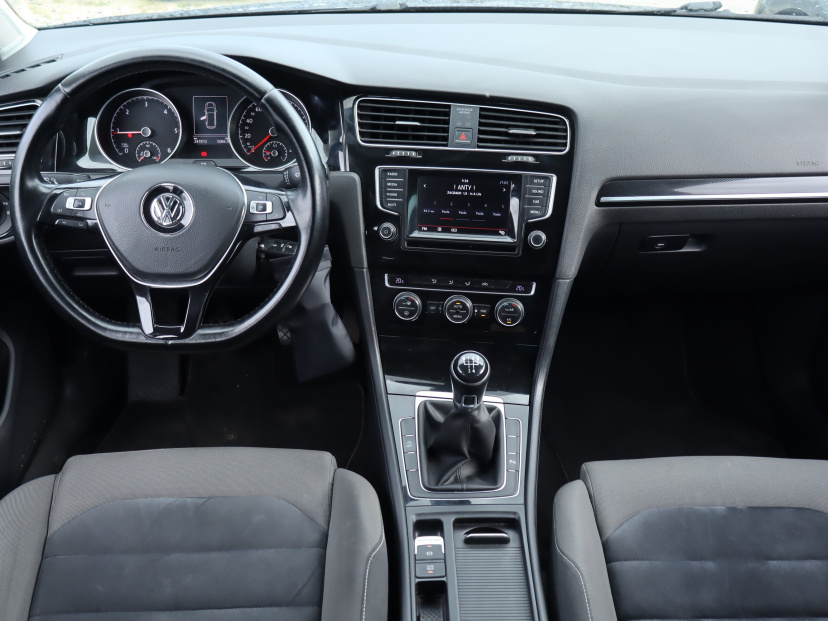 Volkswagen Golf, 2015
