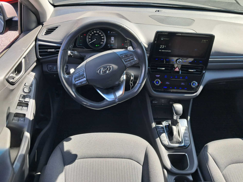 Hyundai Ioniq, 2022