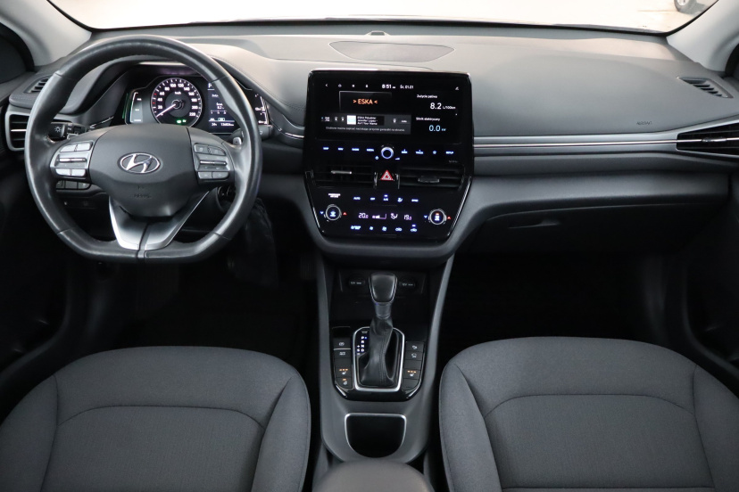 Hyundai Ioniq, 2022