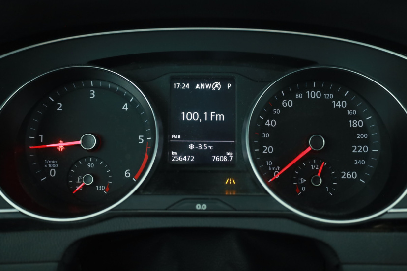Volkswagen Passat, 2017