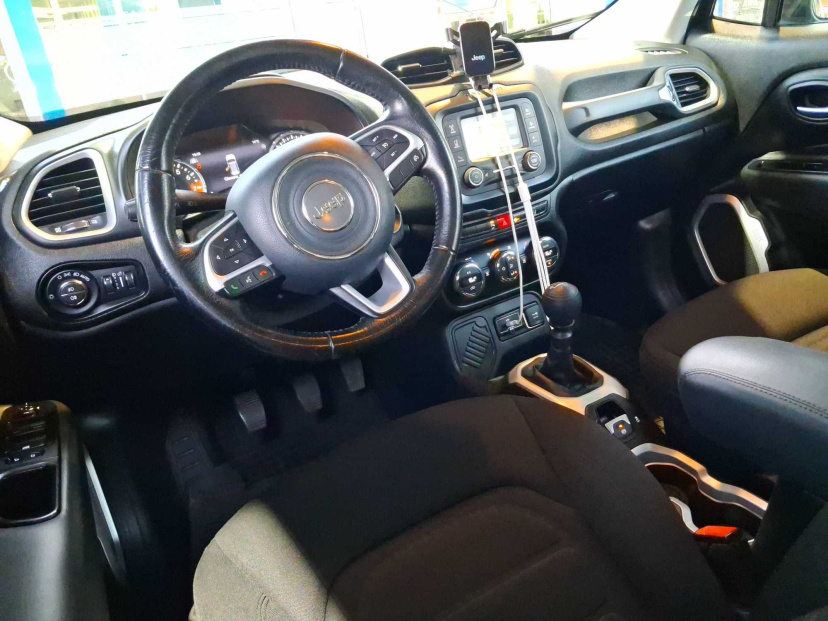 Jeep Renegade, 2016