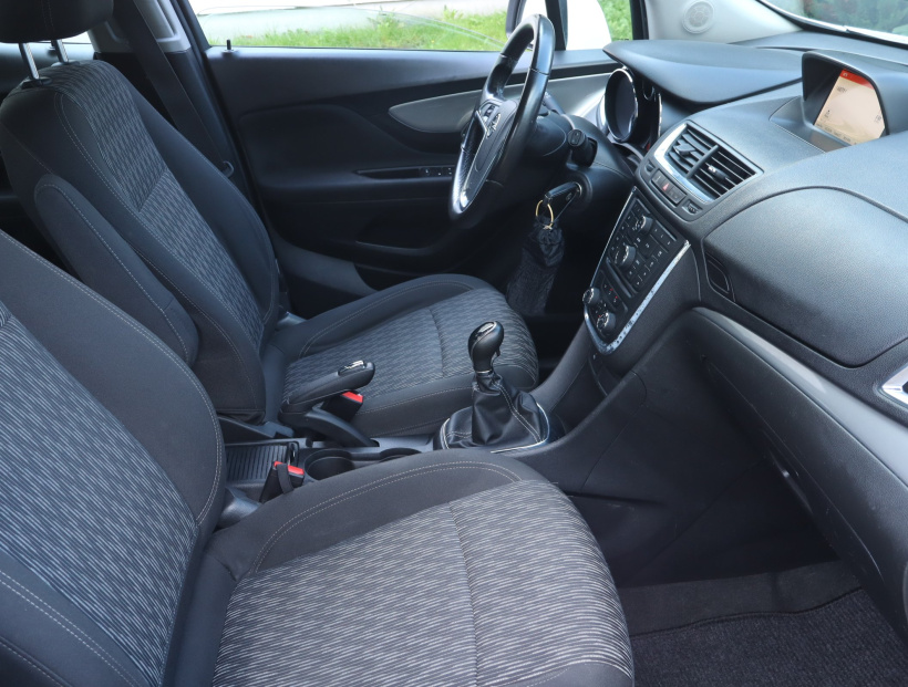 Opel Mokka, 2015