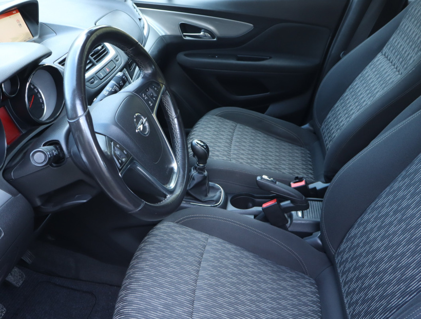 Opel Mokka, 2015