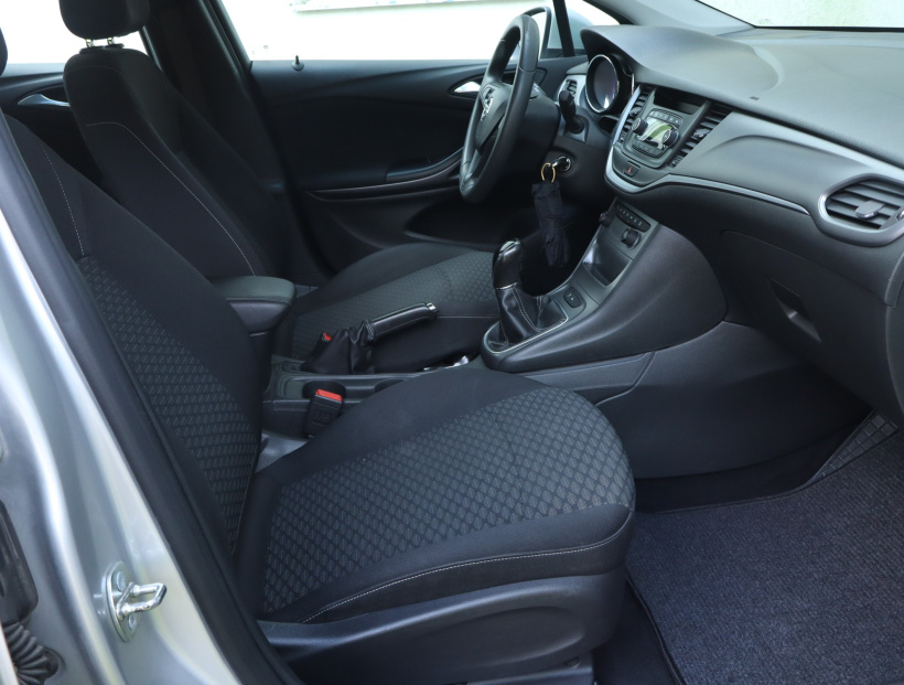 Opel Astra, 2016