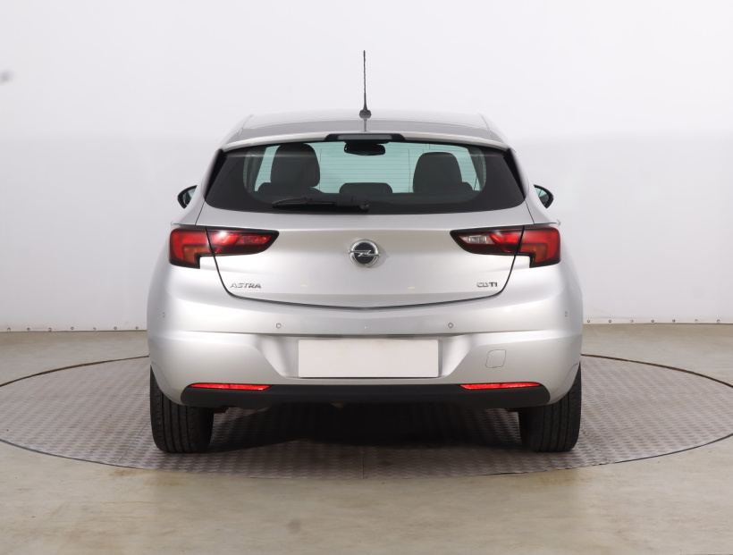 Opel Astra, 2016