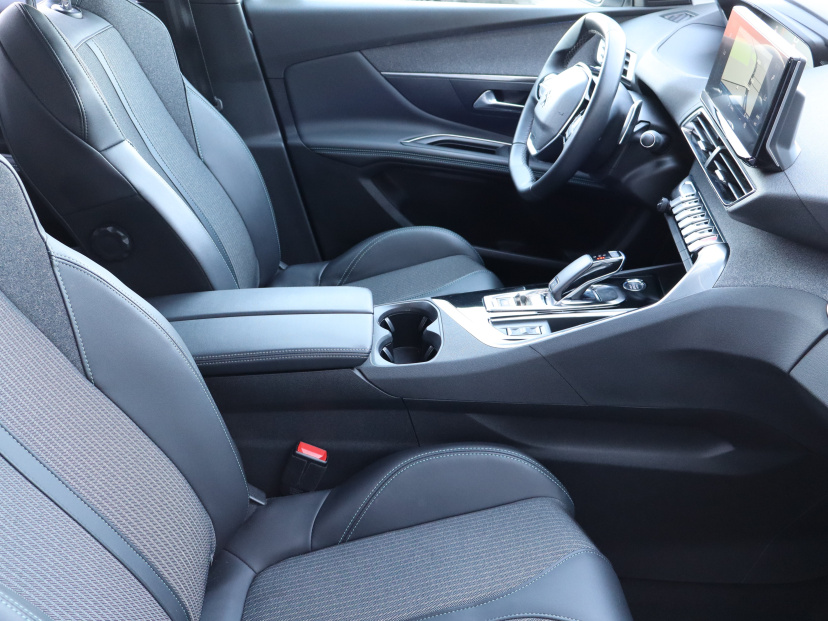 Peugeot 3008, 2022