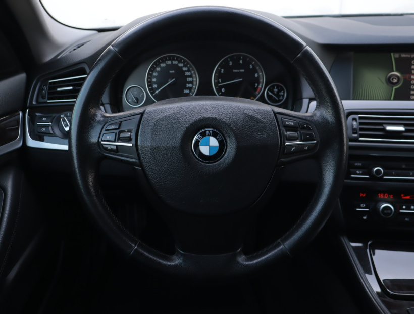 BMW 5, 2011